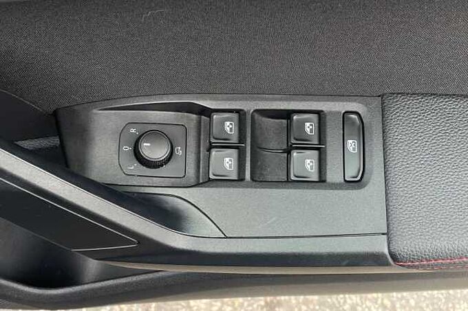 SEAT Arona 1.0 TSI 110 FR Red Edition 5dr DSG