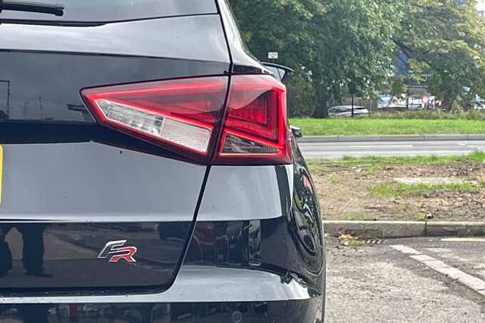 SEAT Arona 1.0 TSI 110 FR Red Edition 5dr DSG